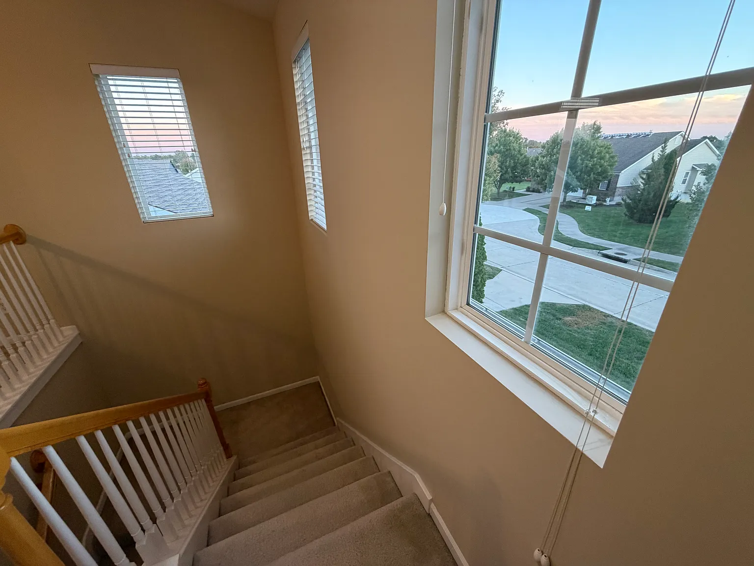 2 bed, 1472 sqft, $1,000 — Photo 3
