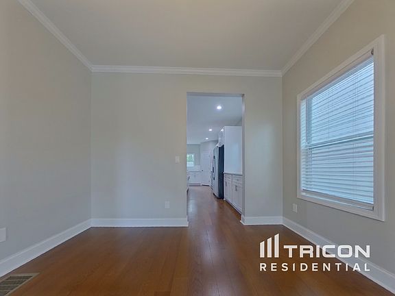 4th image of 2489 Park Estates Dr