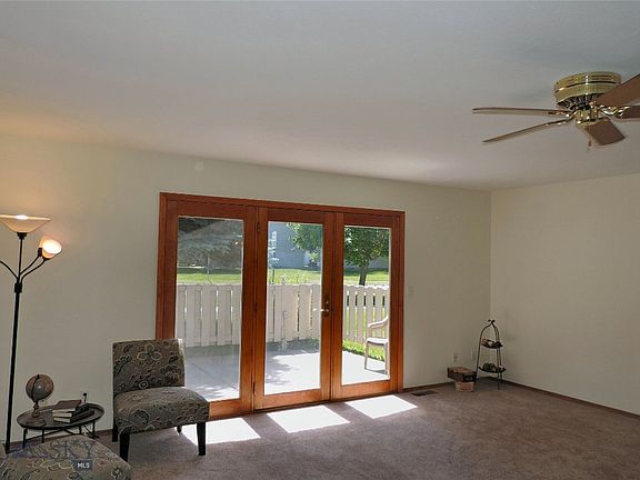 4th image of 3812 Spruce Meadow Dr #5