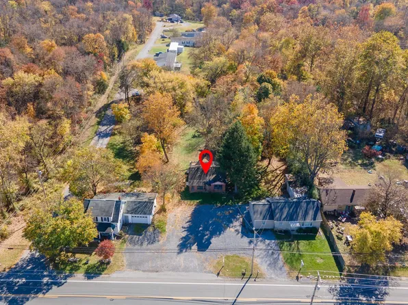 10438 Williamsport Pike, Falling Waters, WV 25419