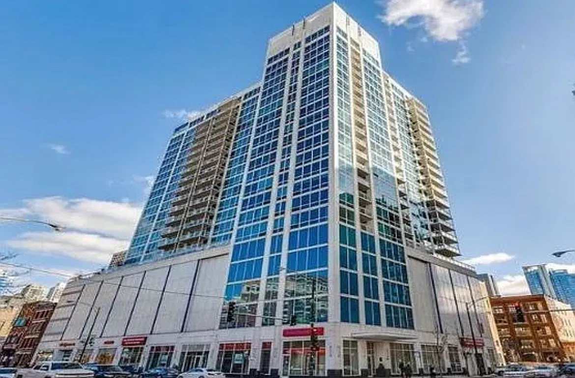 1 bed, 931 sqft, $3,150 — Photo 1