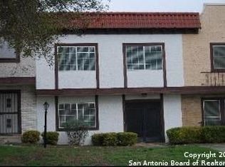 6715 Crown Rdg, San Antonio, TX 78239