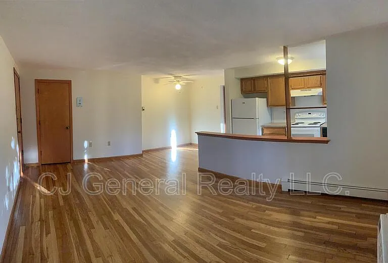 20 Hunt St #25C — Photo 2