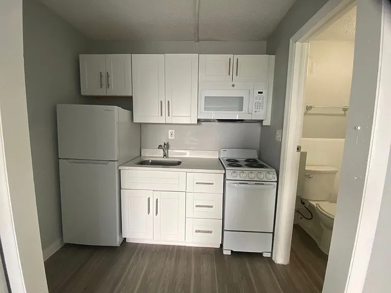 The Flats at Bon Air — Photo 8