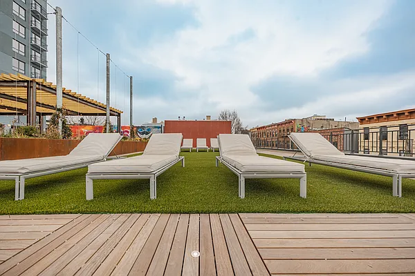 Rented by Nooklyn NYC LLC | media 24