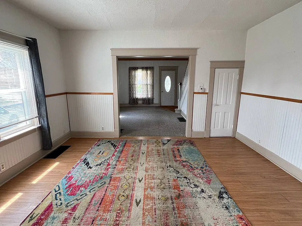 301 N West St #301