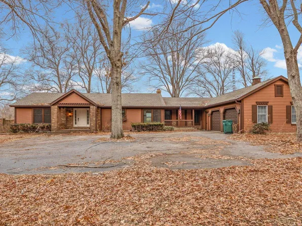 100 Pineview Ln, Lafayette, IN 47905