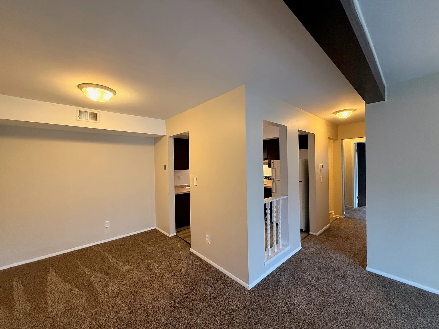 2 bed, $1,100 — Photo 3