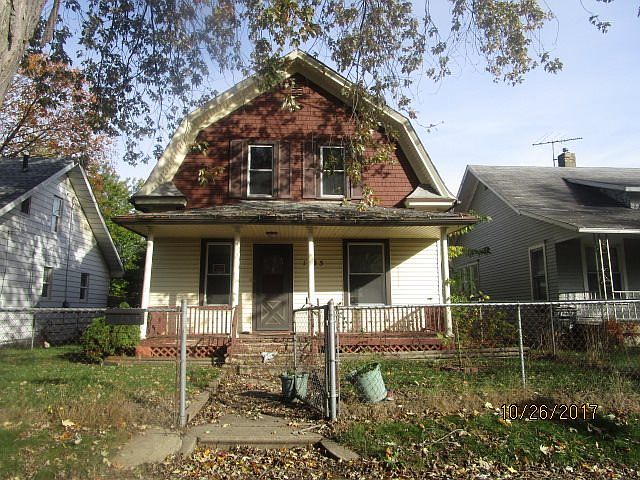 1st image of 1125 E Fox St