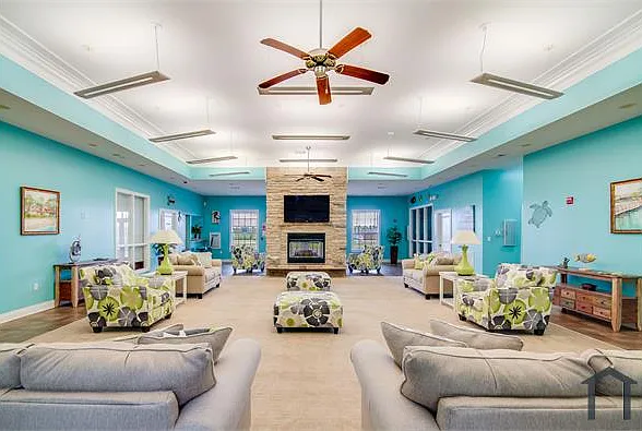 4 bed, 1728 sqft, $1,221 — Photo 2