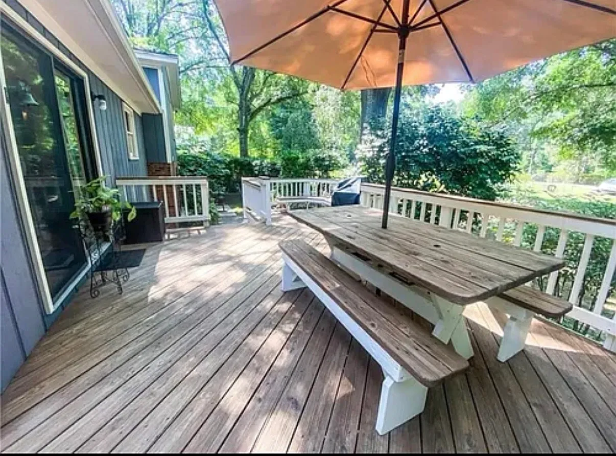 1 bed, 2400 sqft, $600 — Photo 2