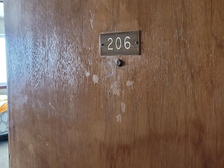 1620 Marshall — Photo 19