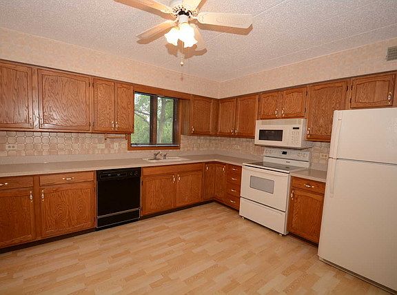 2nd image of 10845 S 84th Ave APT 1D