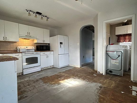 4th image of 706 Augusta Rd