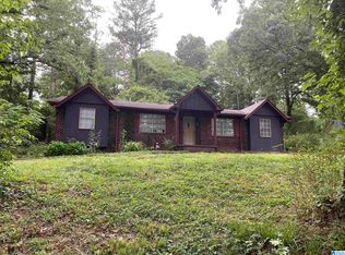 2316 Hillview Rd, Bessemer, AL 35022