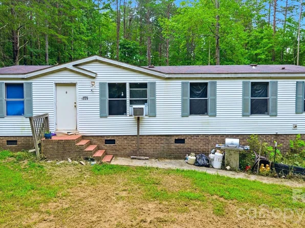 1039 Monterey Dr, Iron Station, NC 28080