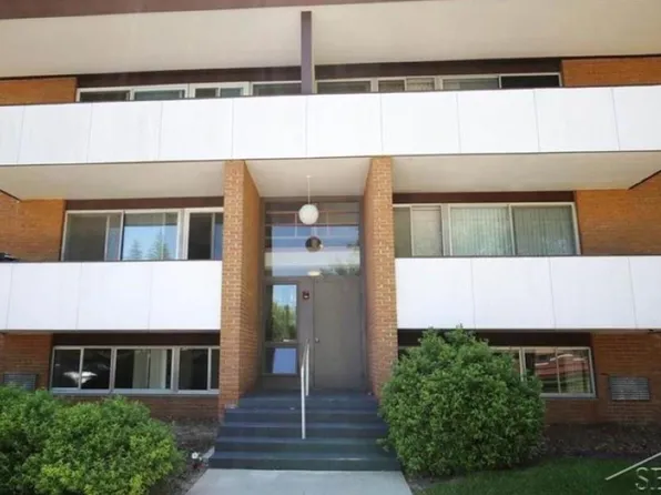 2119 Bayliss St APT 15, Midland, MI 48640