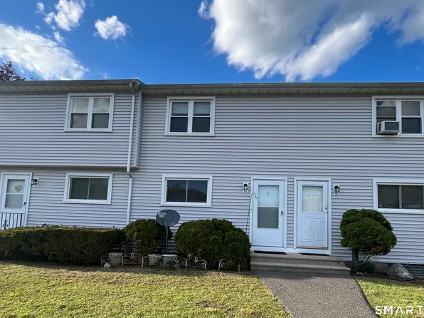 1081 New Haven Road #6C, Naugatuck, CT 06770