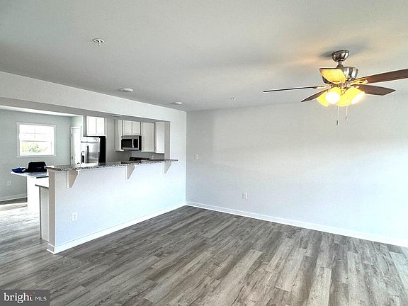 5th image of 167 Olga Dr