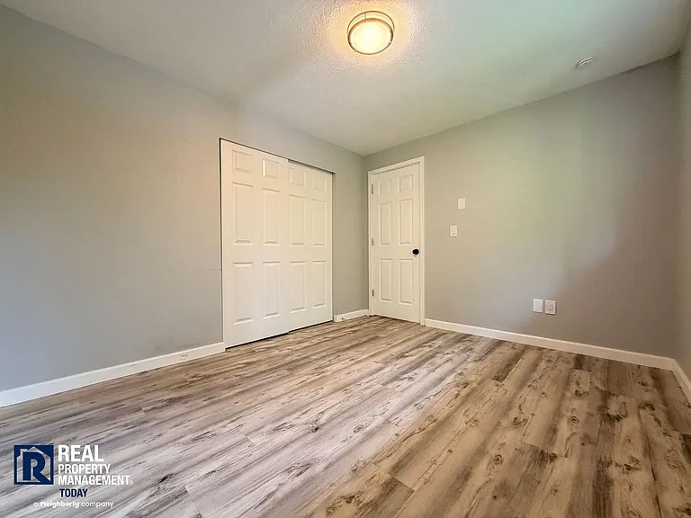 6451 S Stevens St Tacoma — Photo 16
