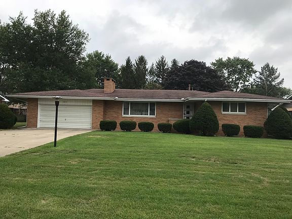 2nd image of 1017 E Le Fevre Ave