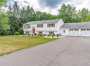 51 Diane Ln, Suffield, CT 06078
