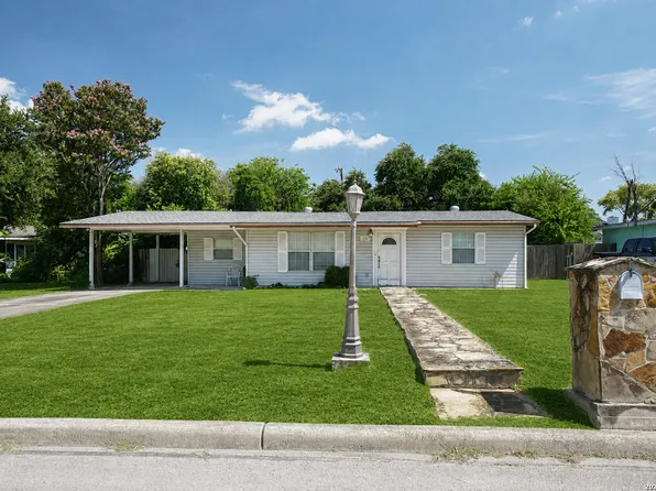 205 WEATHERCOCK LN, Windcrest, TX 78239