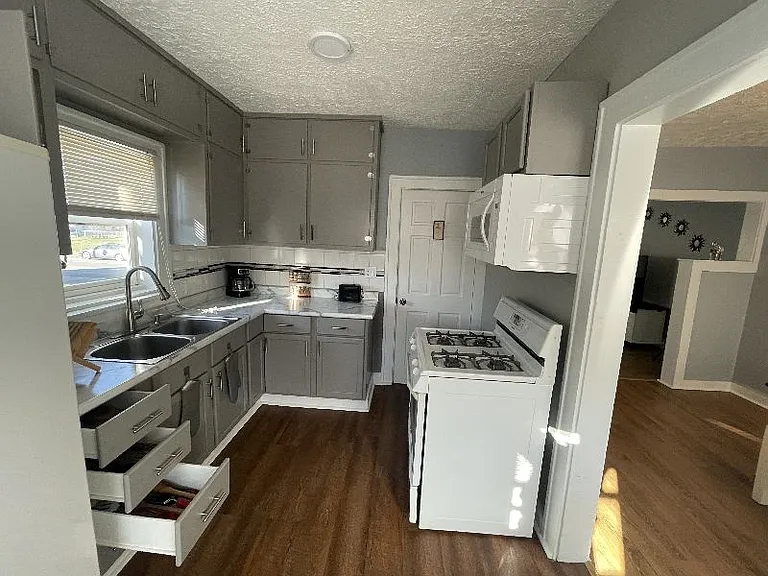 4821 E Michigan St #B — Photo 4