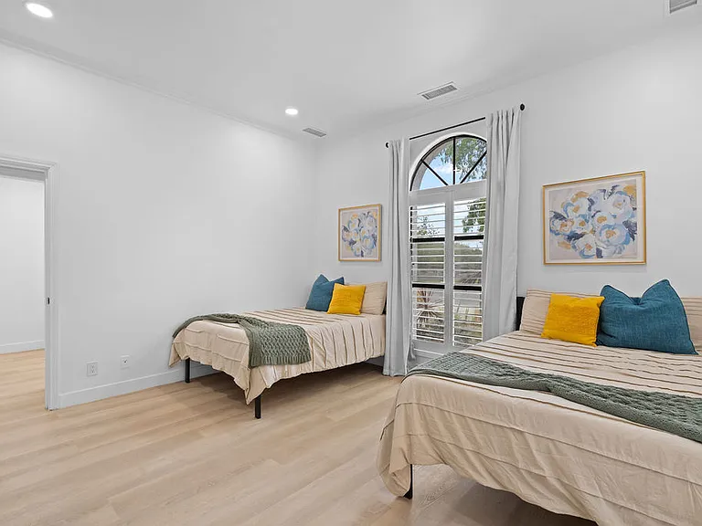 16612 Graham Pl — Photo 25