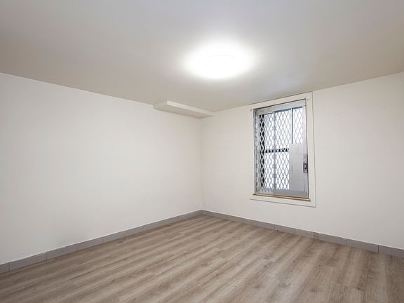 5th image of 355 E 10th St APT 1B