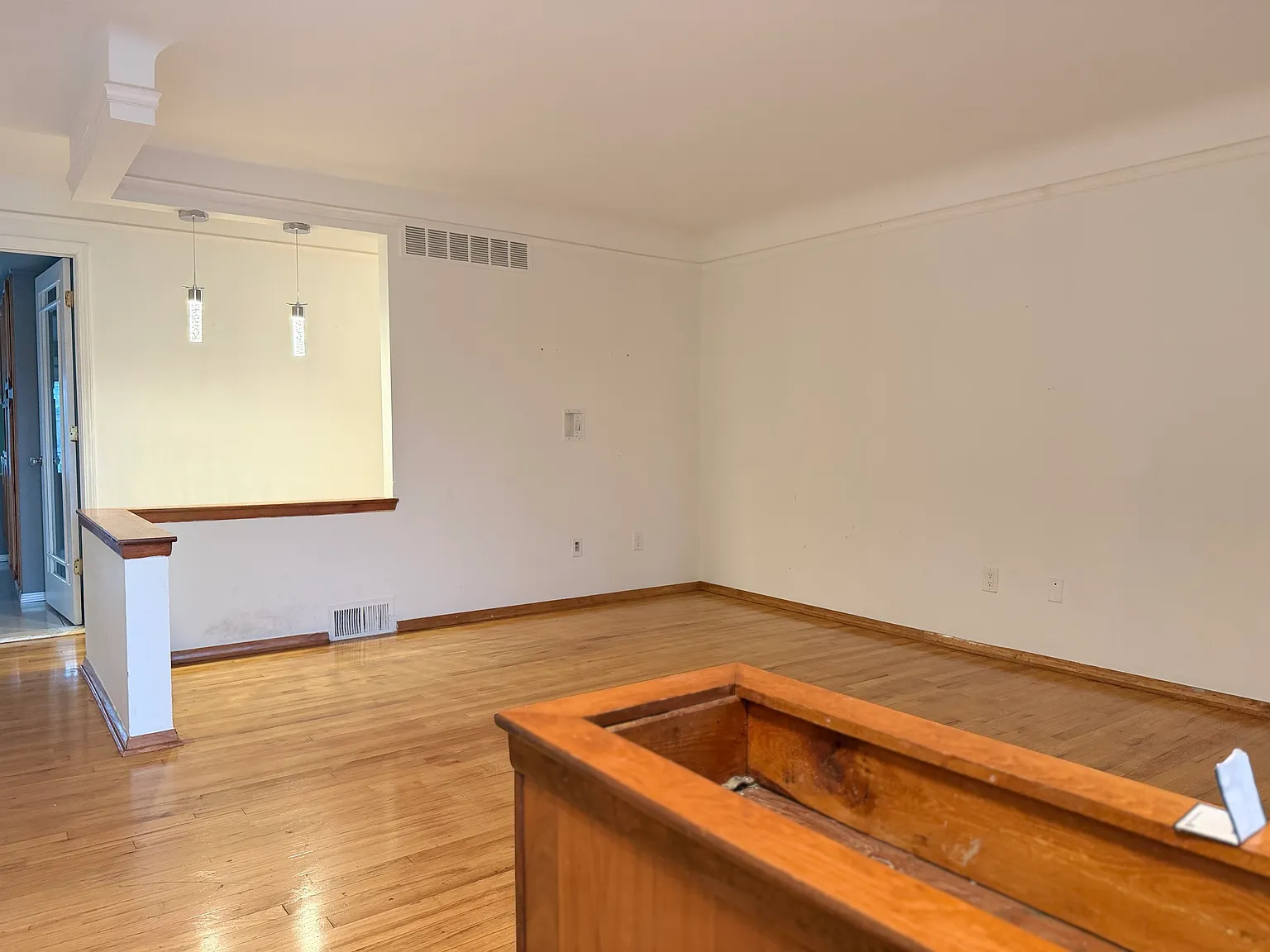 3 bed, 2904 sqft, $2,600 — Photo 4