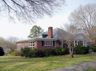 1617 Irish St, Nathalie, VA 24577