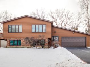 4481 Country Trl, Gurnee, IL 60031