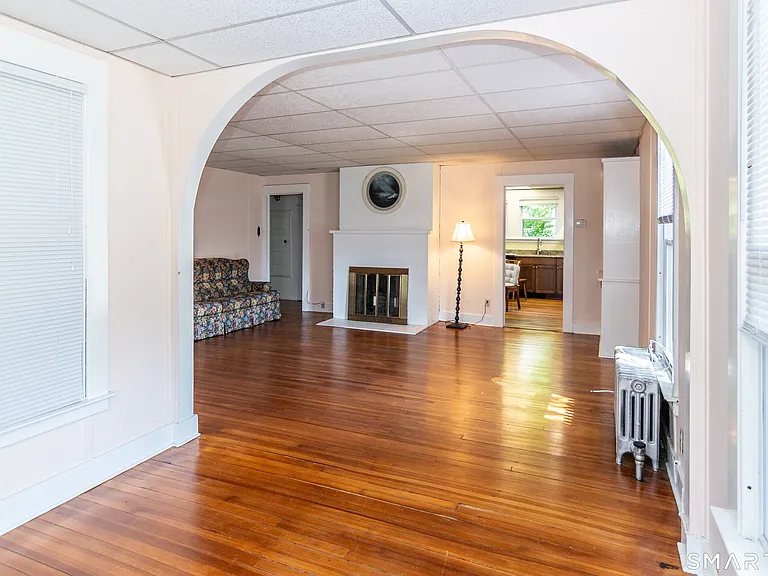 58 Shore Dr — Photo 4