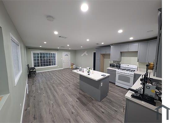 1st image of 8712 Tilden Ave