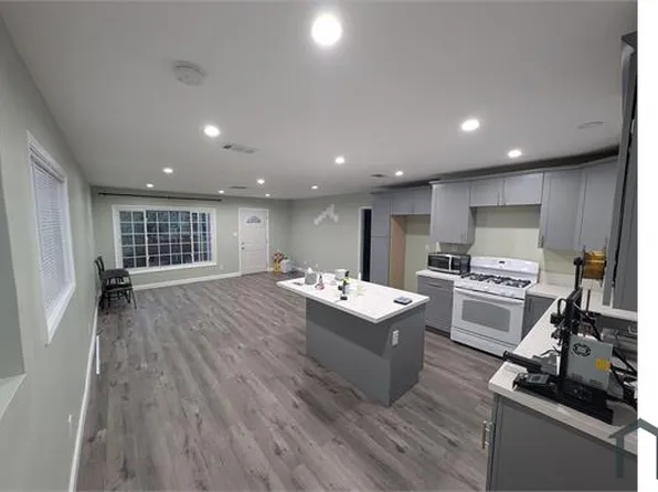 8712 Tilden Ave, Panorama City, CA 91402