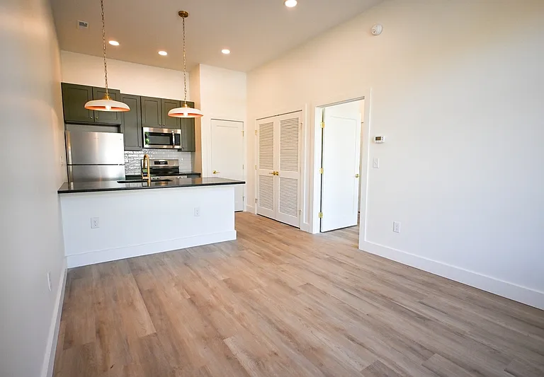 2307 Bedford Ave #5 — Photo 1