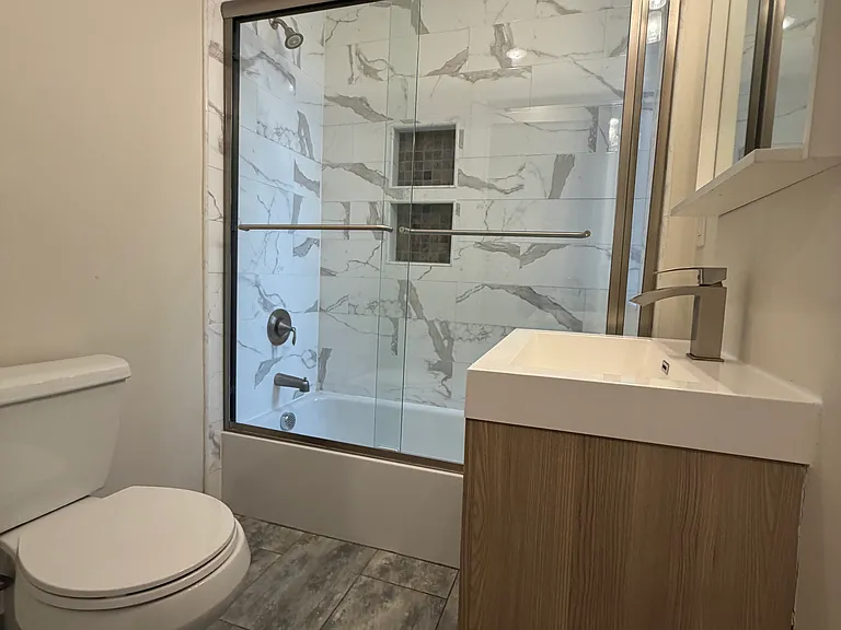 84 Van Wagenen Ave #2R — Photo 13