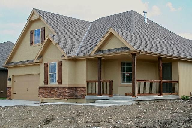 2nd image of 22325 Cedar Dr