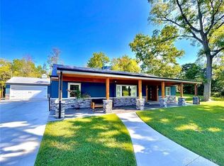 5634 Greentree Rd, Lebanon, OH 45036