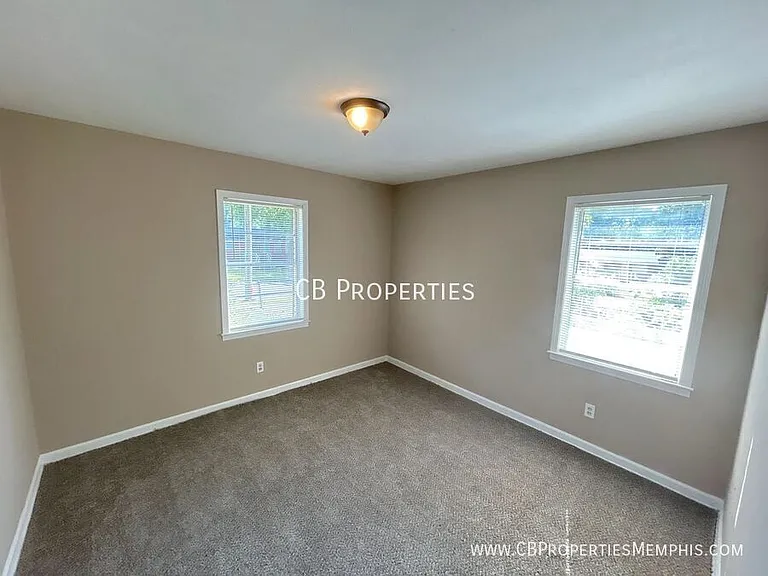 2158 Pueblo Ave — Photo 3