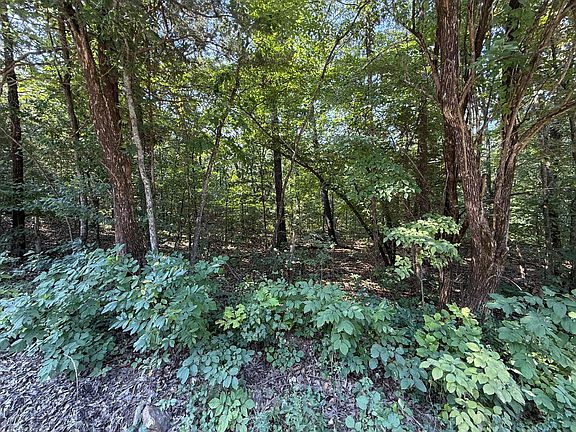 3rd image of 16 +- Ac Spring Valley Road