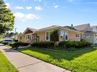 5701 W Henderson St, Chicago, IL 60634