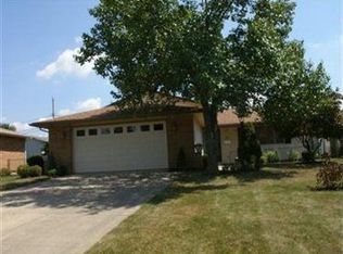5631 Lori Dr, Bedford Heights, OH