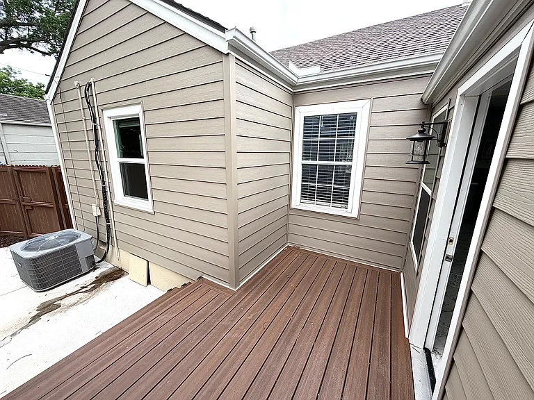 301 S College Ave — Photo 10