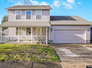 727 Sphinx Ct NE, Salem, OR 97301