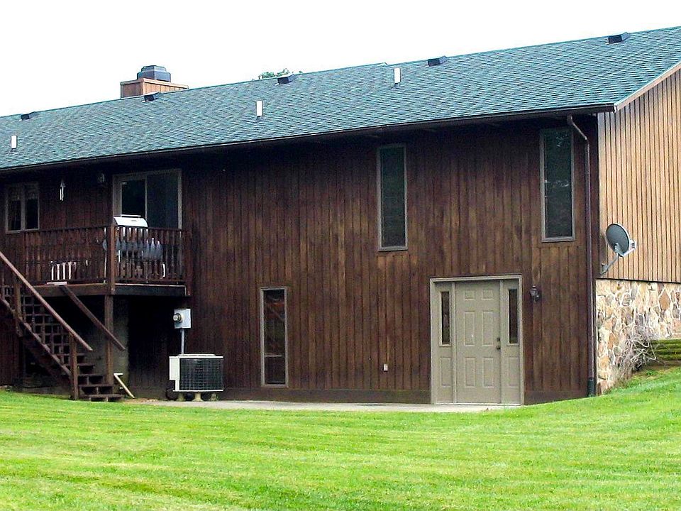 2nd image of 1752 E Johnson Ln