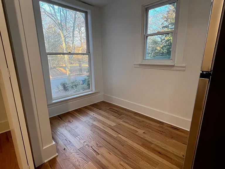 186 Hurt St NE #D1 — Photo 9