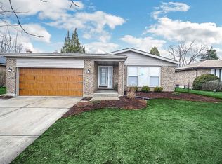 842 School Ave, Matteson, IL 60443