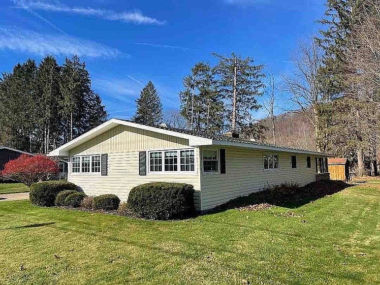 14 Woodcrest Dr, Clarendon, PA 16313 Zillow